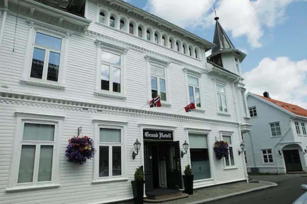 Фото Grand Hotell Flekkefjord