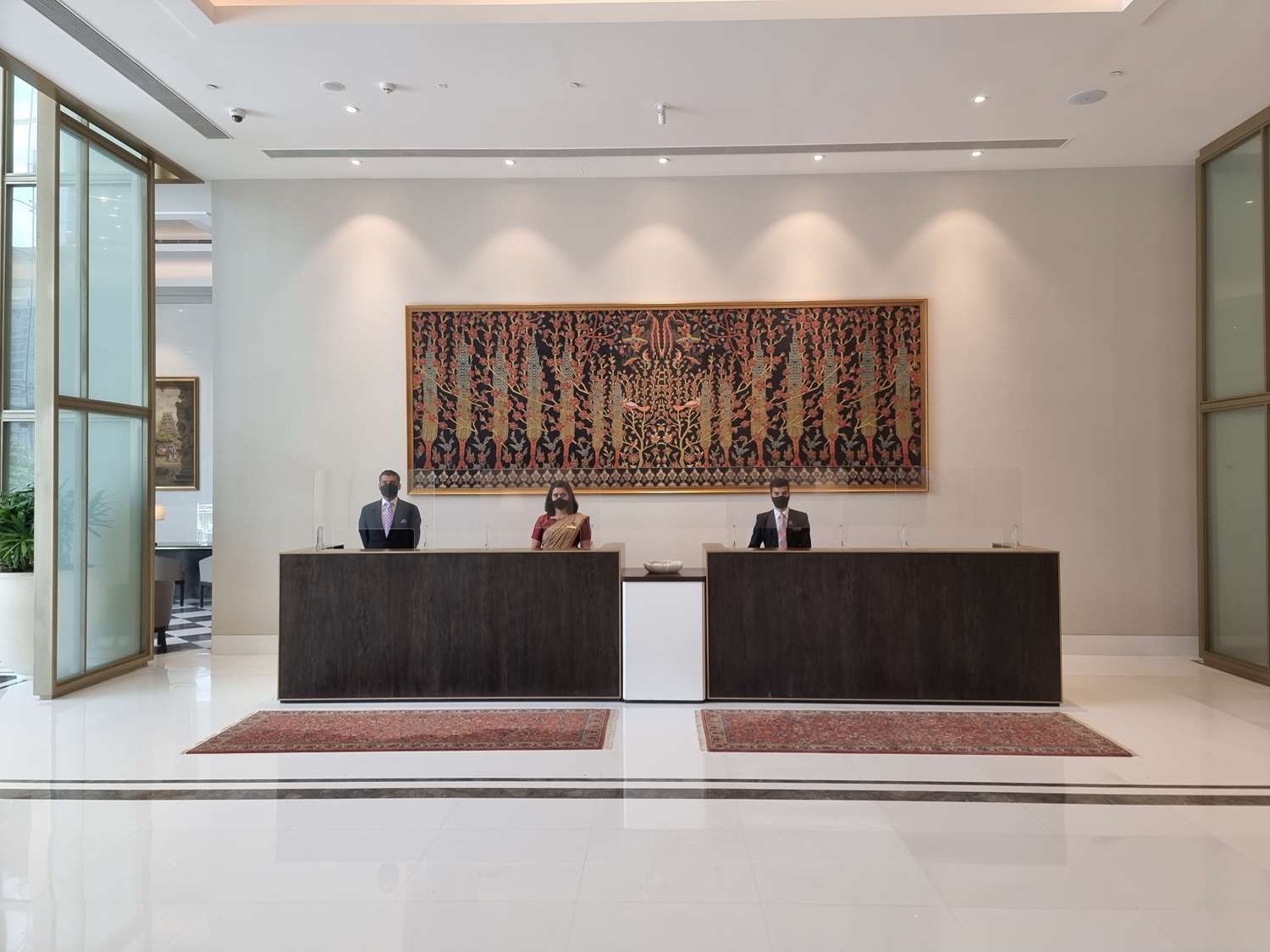 Фото The Leela Bhartiya City Bengaluru