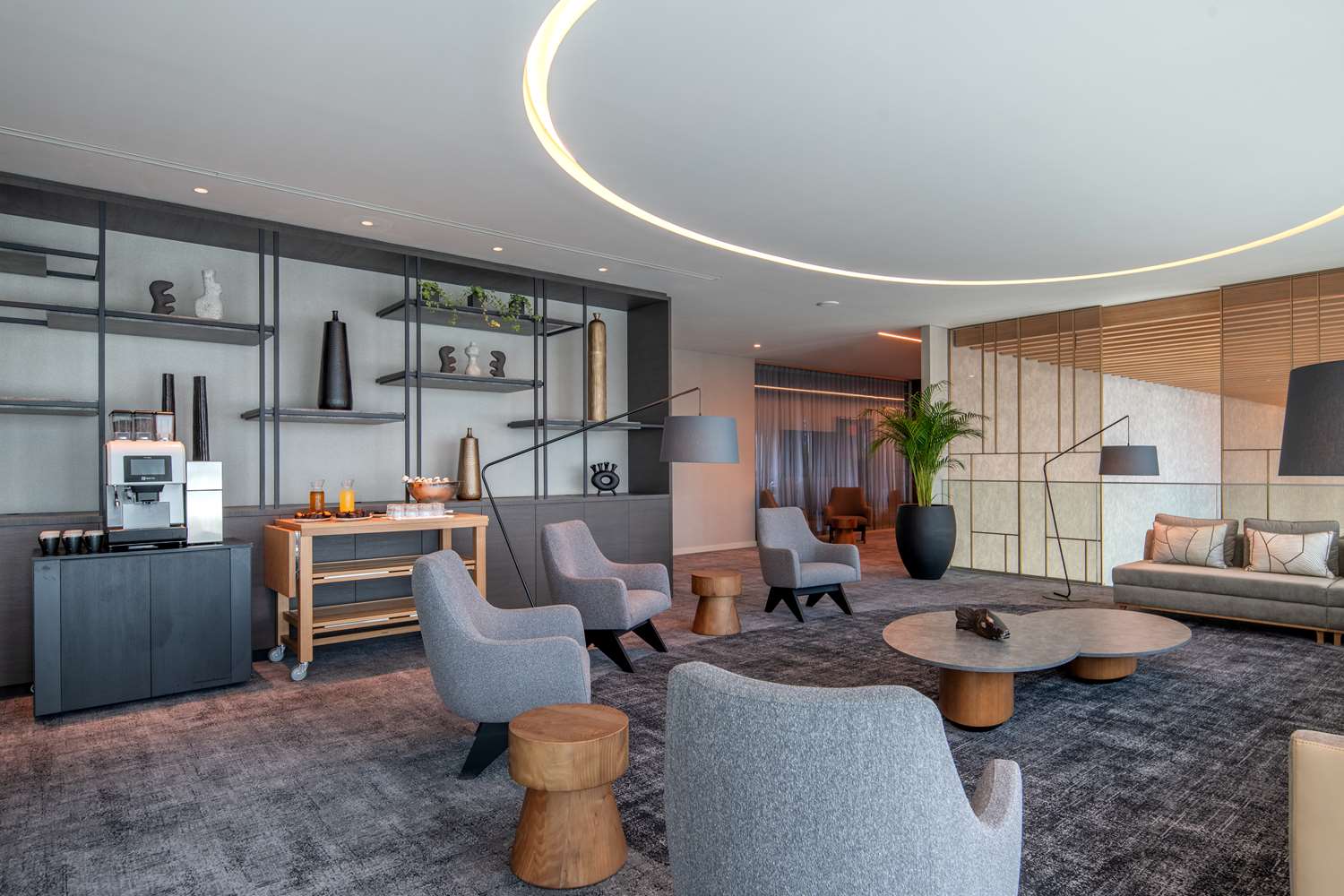 Фото Doubletree by Hilton Lagoa Azores