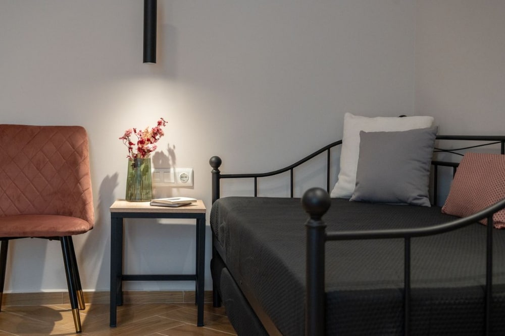 Фото Ira City Hotel