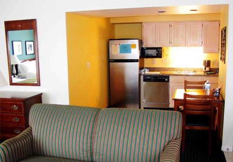 Фото Residence Inn by Marriott Milwaukee Brookfield