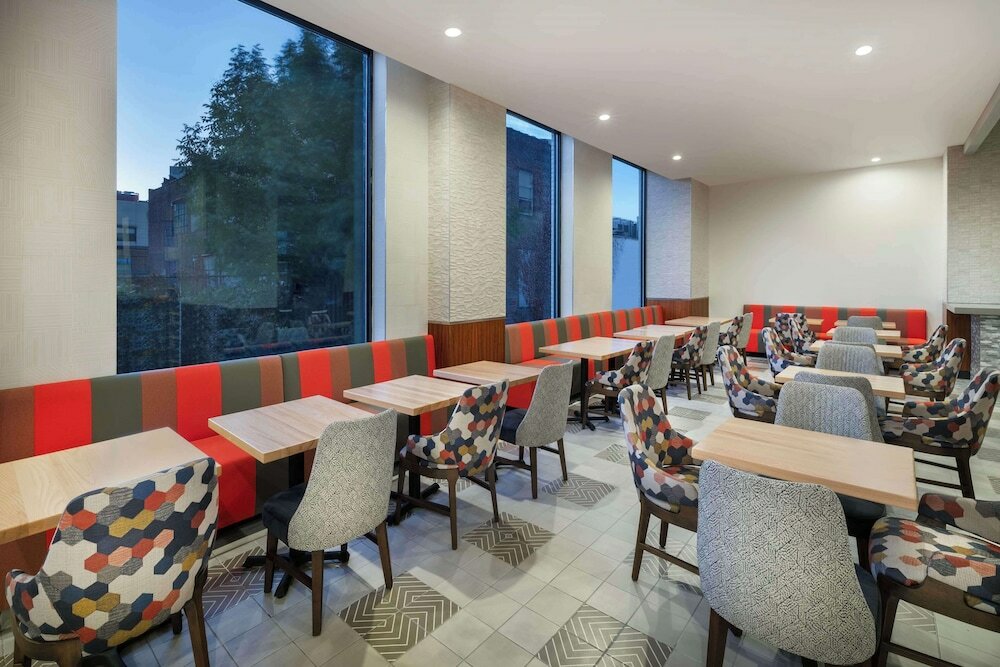 Фото DoubleTree by Hilton Long Island City New York