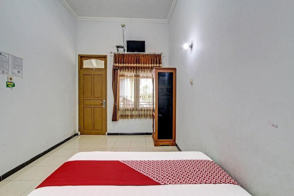 Фото Super Oyo 91748 Wisma Pkpri Purworejo