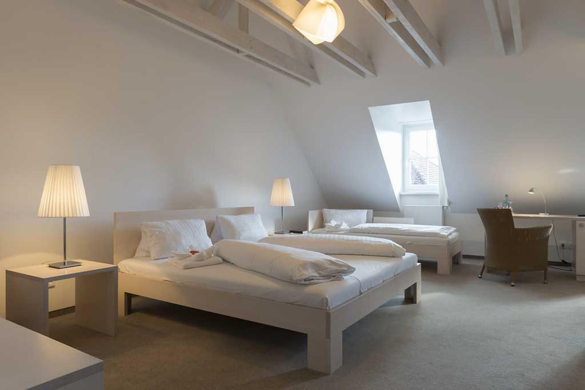 Фото Hotel Gasthof Zum Storch