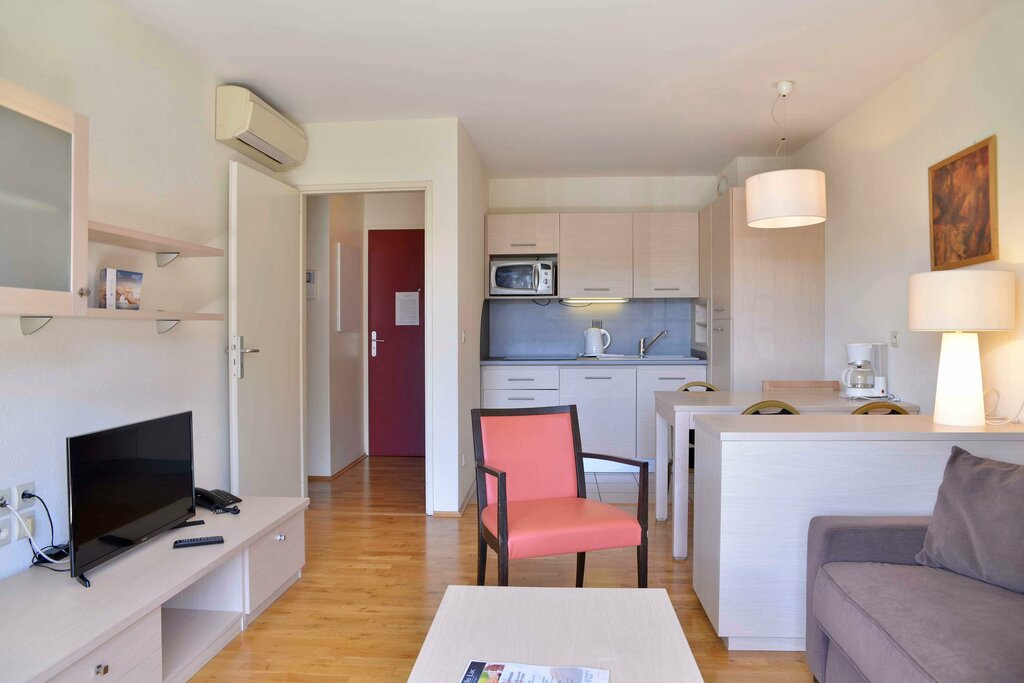 Hotel Adonis Divonne-les-bains Résidence Du Lac, Divonne‑les‑Bains, photo