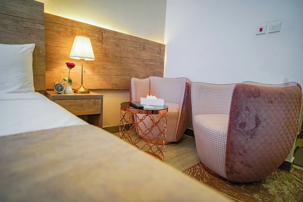 Фото Emaar Legend