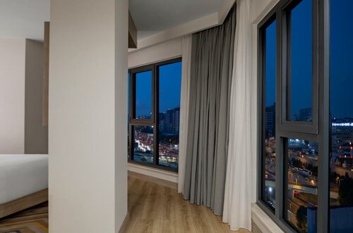 Гостиница Hampton by Hilton Istanbul Merter в Гюнгерене