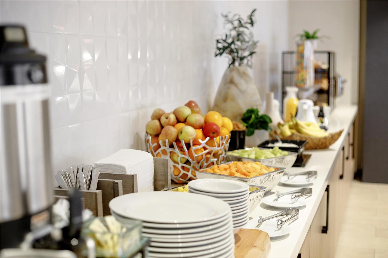 Фото Hilton Garden Inn LAX Los Angeles Airport