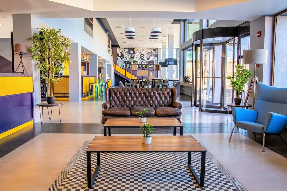 Фото отеля 2