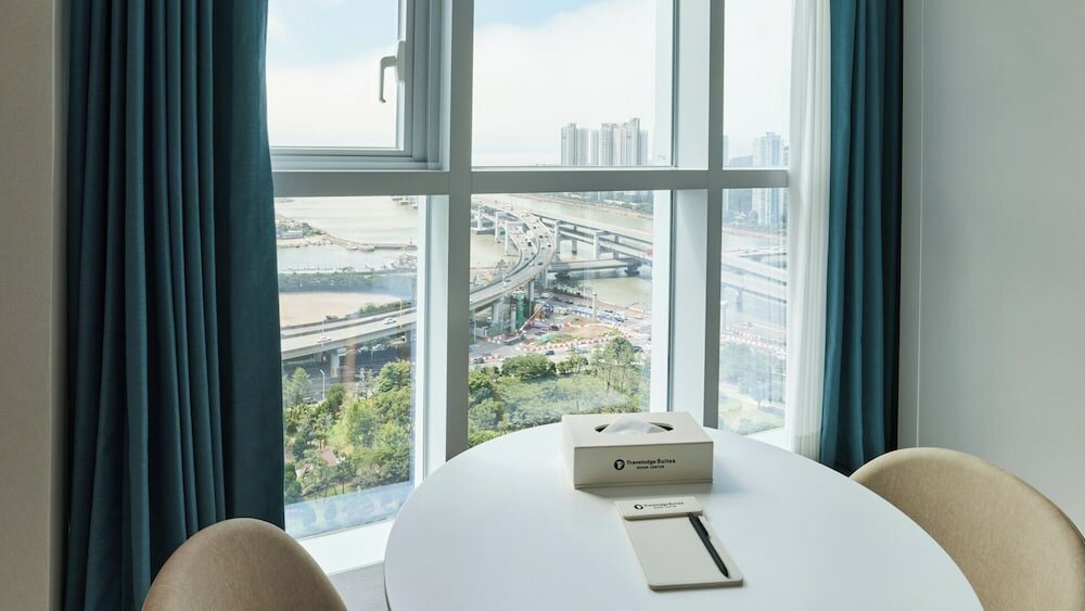 Фото Travelodge Suites Busan Centum
