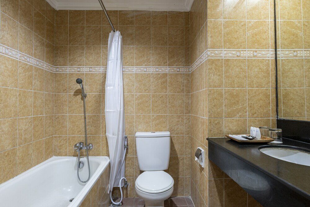 Фото Jimbarwana Hotel