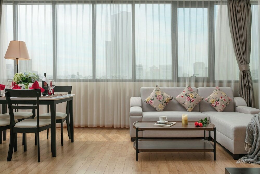 Фото Hb Serviced Apartment - 121b Quan Hoa