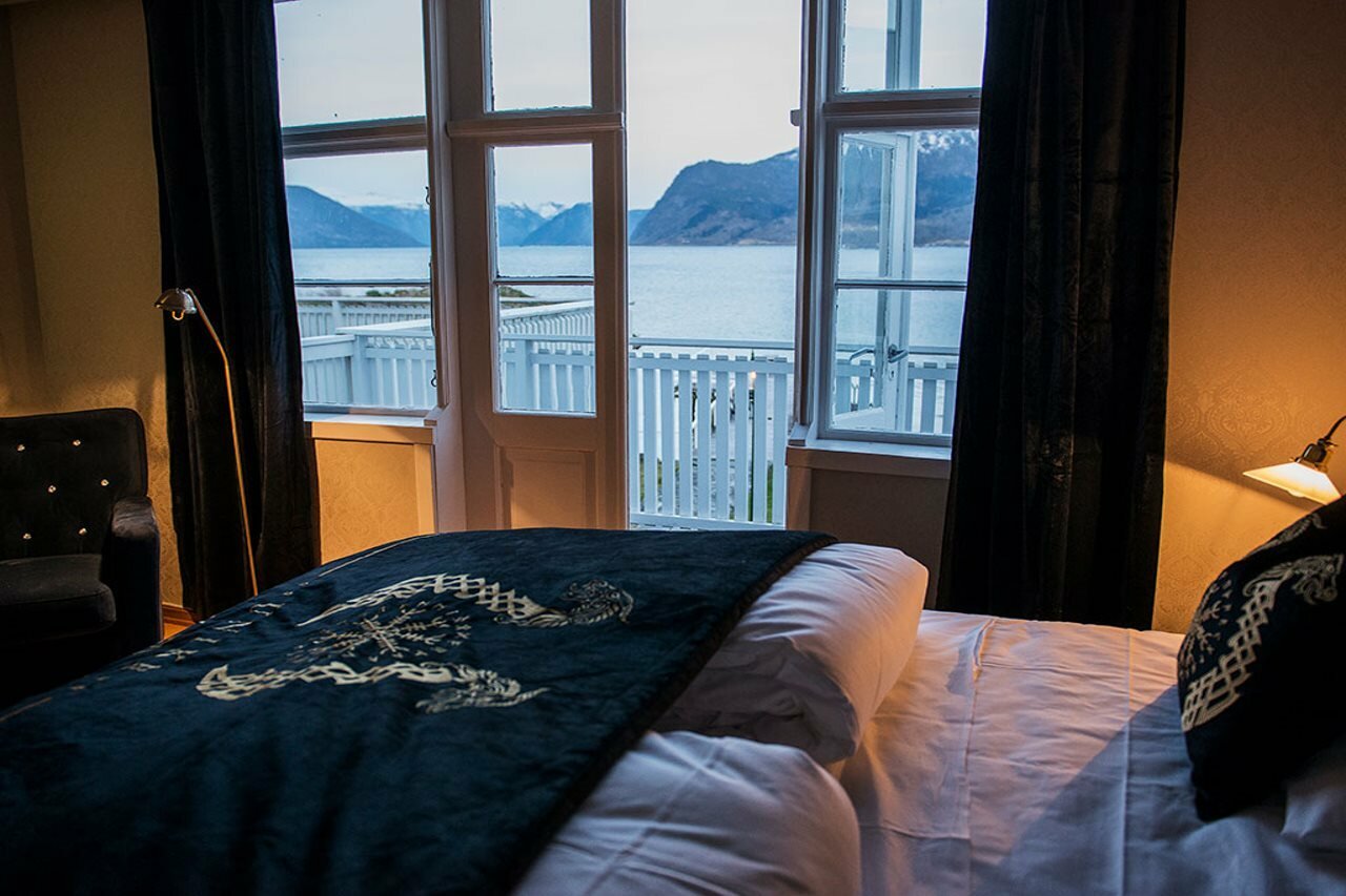Фото Leikanger Fjordhotel - Unike Hoteller