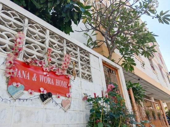 Apartments Coconut Room 2km to Airporttrain/bts-thongloekamai, Bangkok, photo