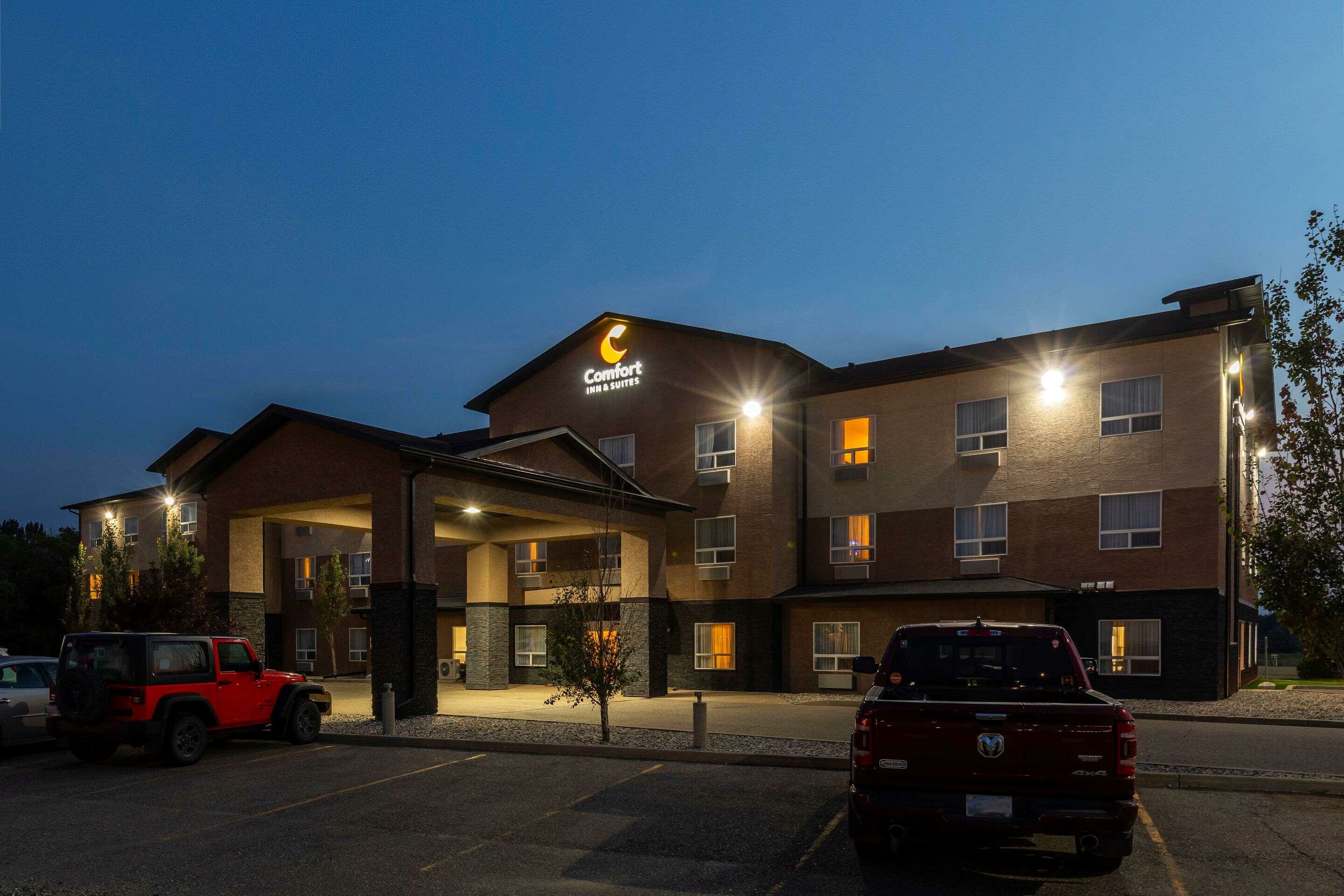 Фото Comfort Inn & Suites