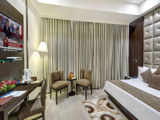 Фото Peerless Hotel Kolkata