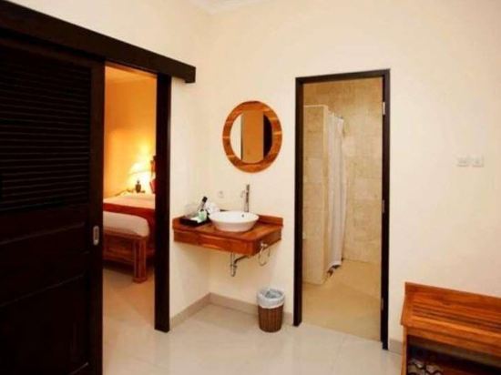 Фото Swastika Bungalows