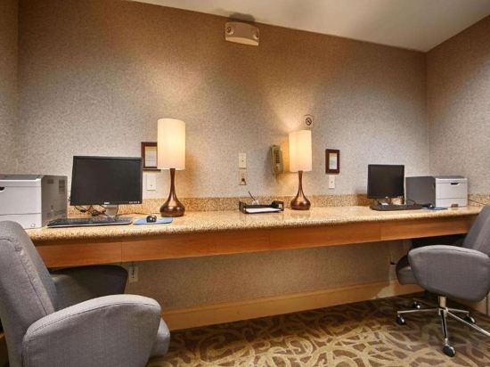 Фото Best Western Plus North Las Vegas Inn & Suites