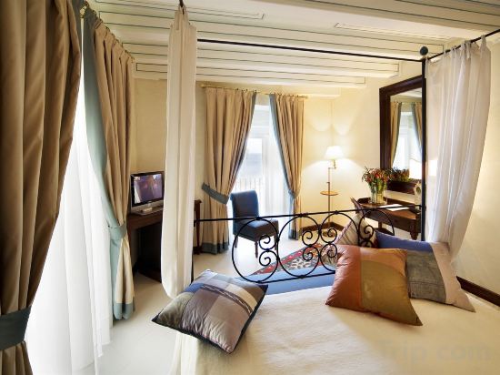 Фото Algila' Ortigia Charme Hotel