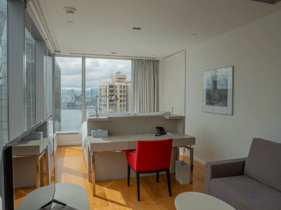 Фото Twenty One Whitfield