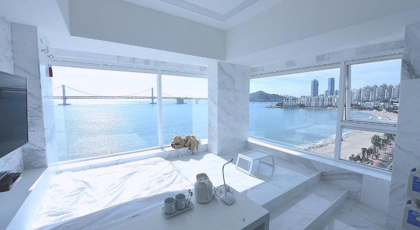 Фото Gwanganli Hotel 1