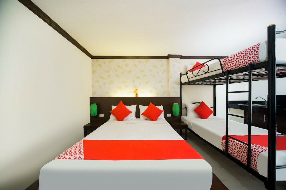 Фото Oyo 232 Patong City Hometel