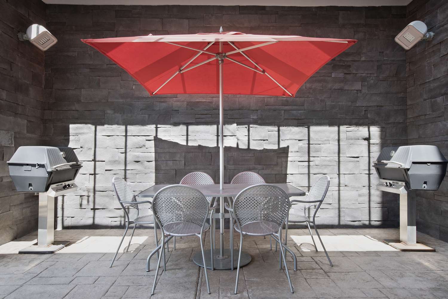 Фото Home2 Suites by Hilton Eugene Downtown University Area