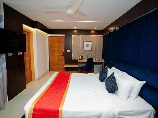 Фото Royal Raj Hotel