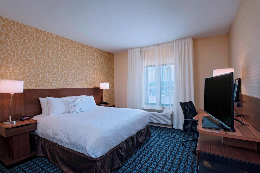 Фото Fairfield Inn & Suites by Marriott La Crosse Downtown