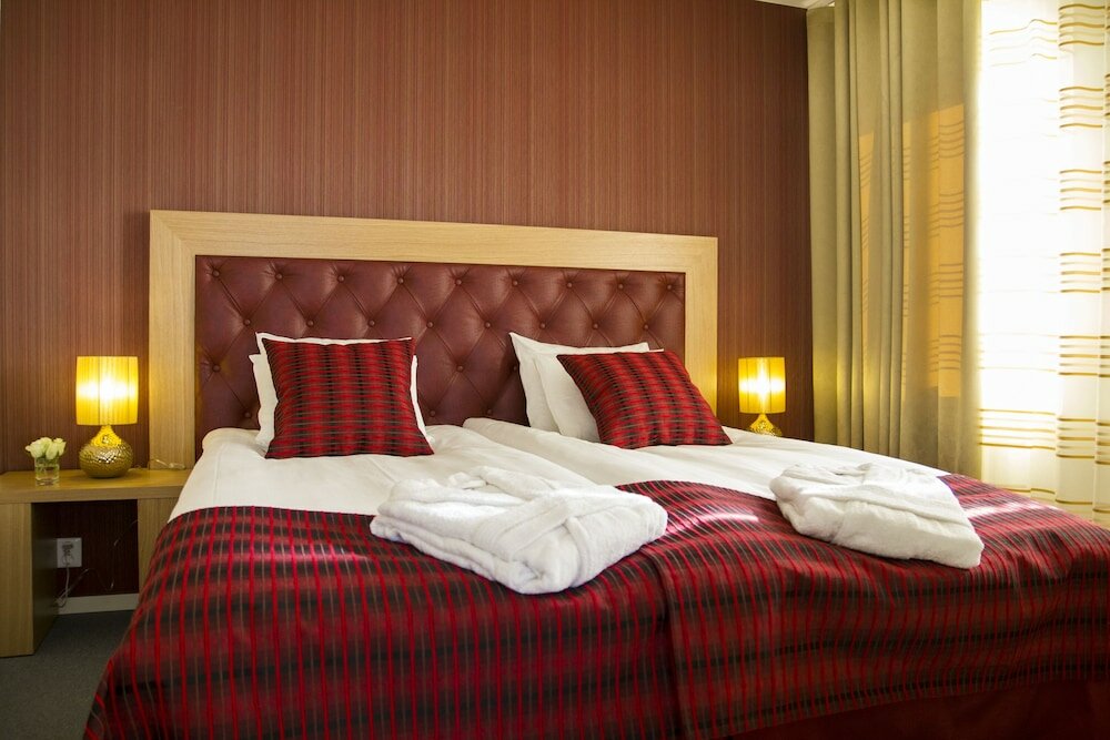 Фото отеля 2