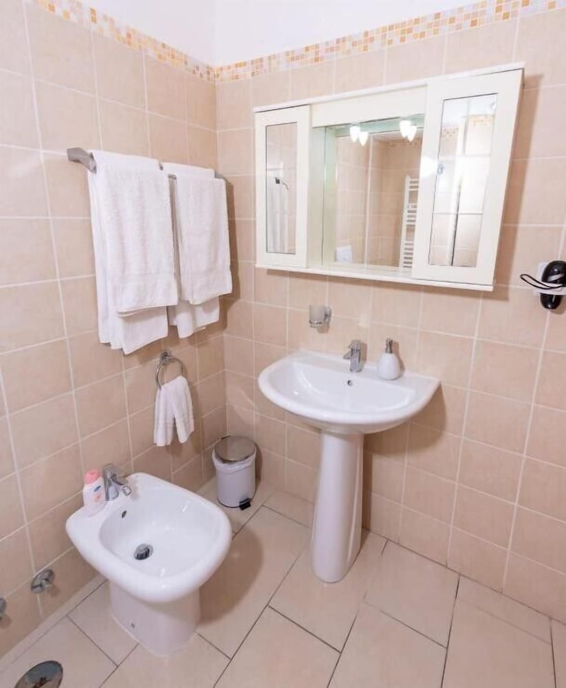 Фото Port View Guest House