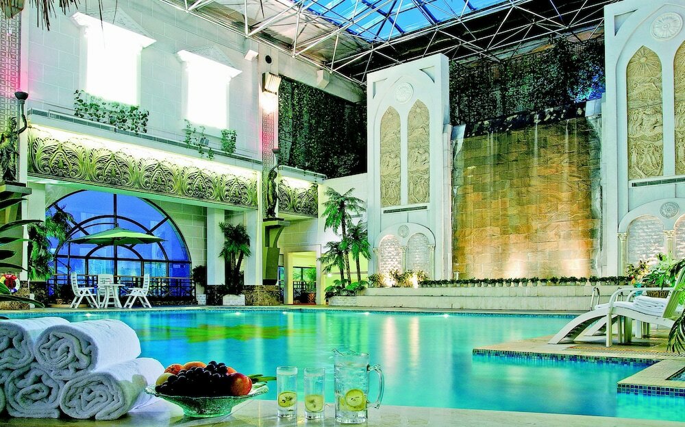 Фото Grand Noble Hotel