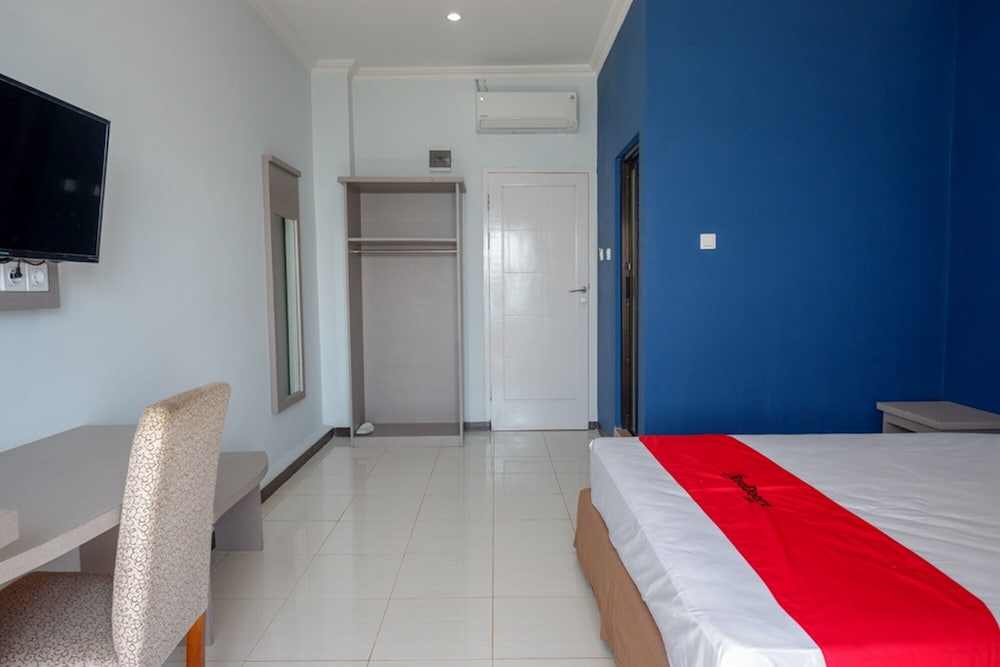 Фото RedDoorz Plus Syariah @ Hotel Boulevard Luwuk