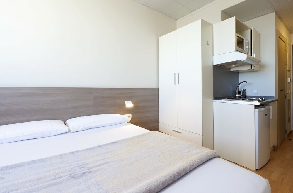 Фото Vertice Roomspace Madrid