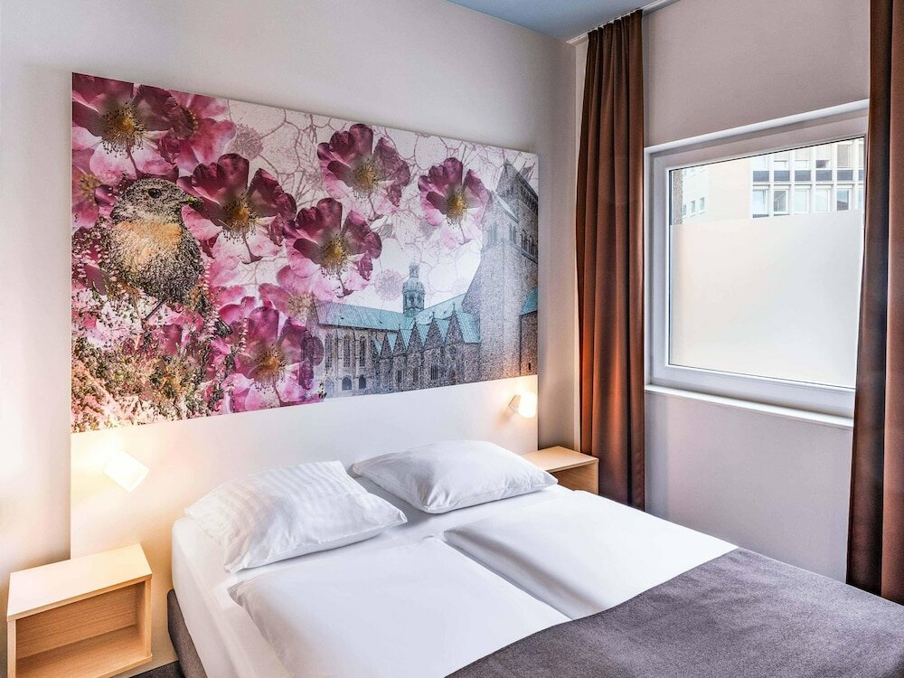 Фото B&b Hotel Hildesheim