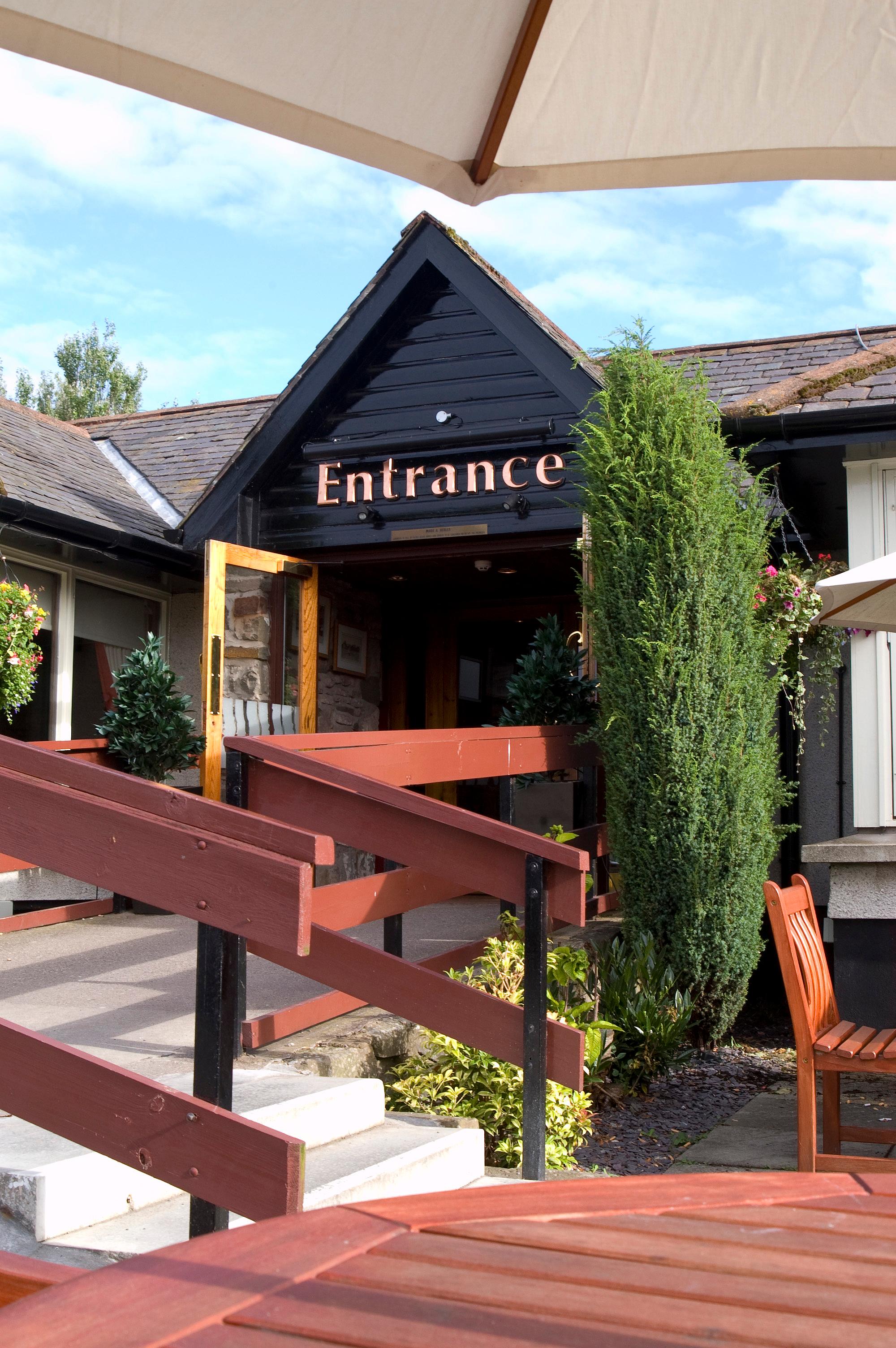 Фото Premier Inn Dundee West