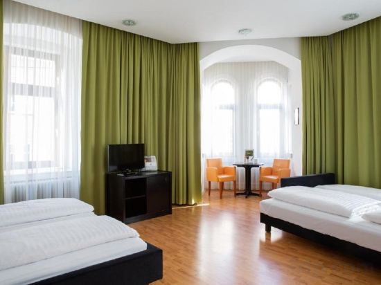 Фото Hotel Central