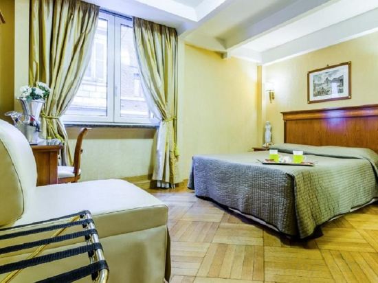 Фото Luxury Rooms H 2000 Roma