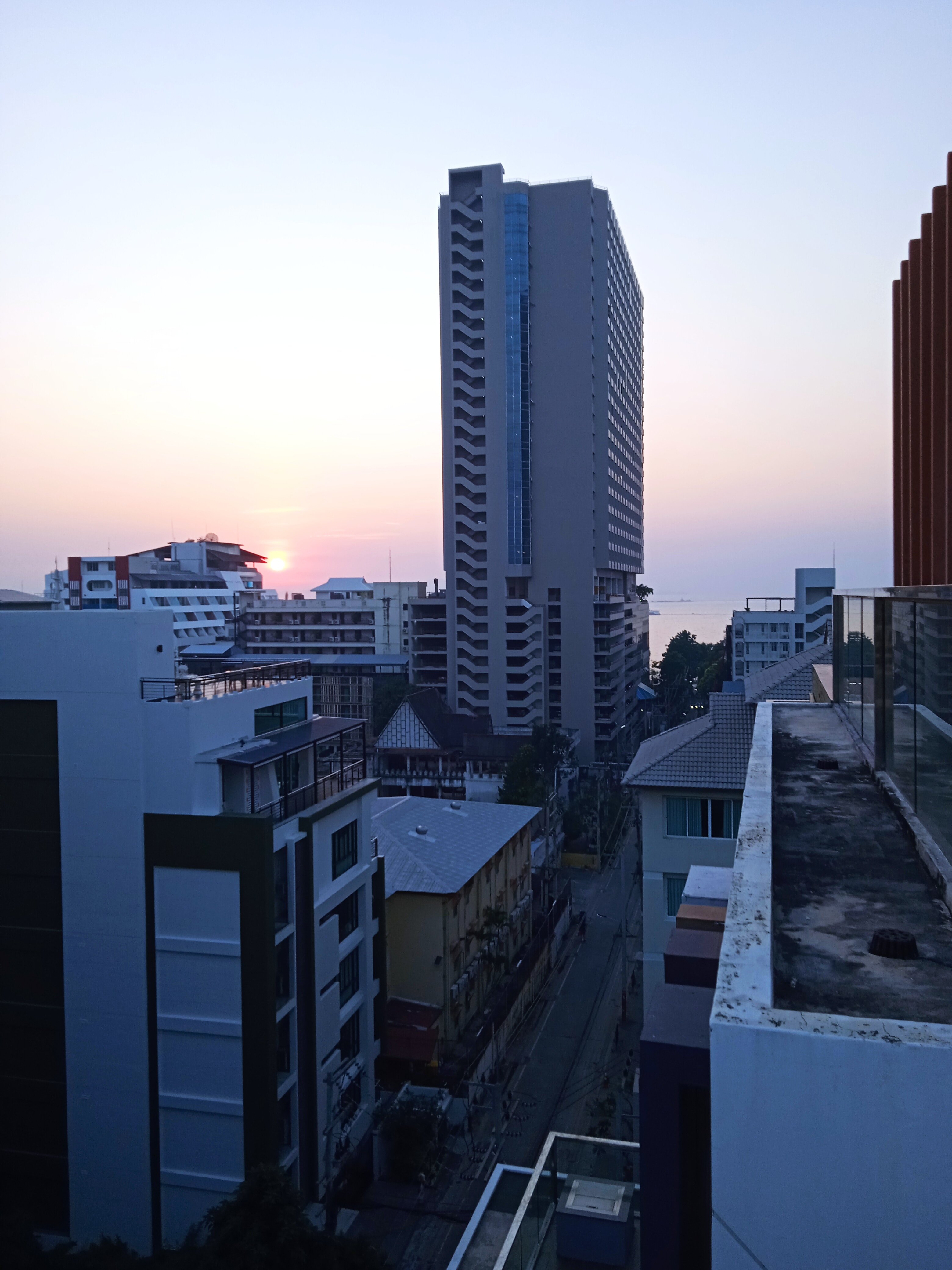 Фото Sunshine Hip