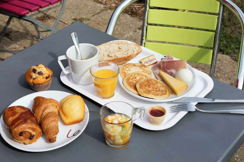 Фото Campanile Morangis Orly