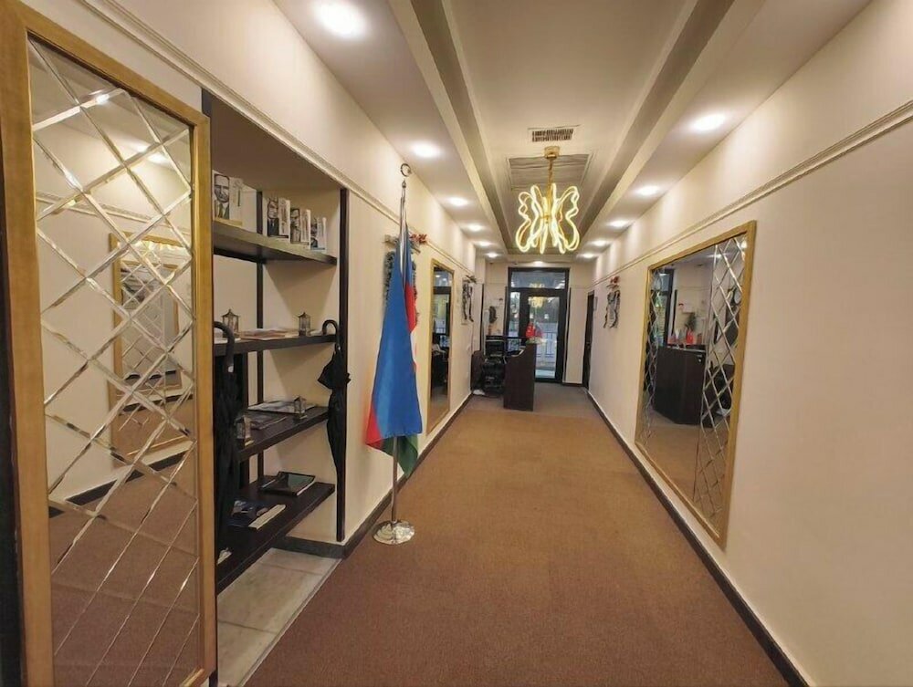 Фото Deluxe City Hotel