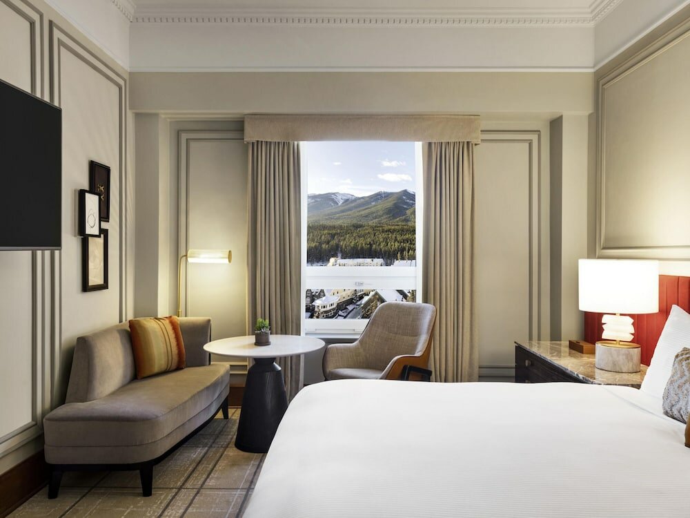 Фото Fairmont Banff Springs Hotel