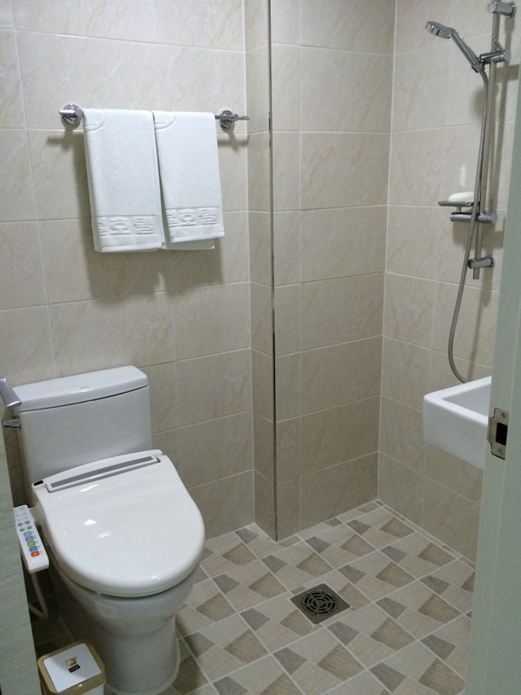 Фото Busan Central Hotel