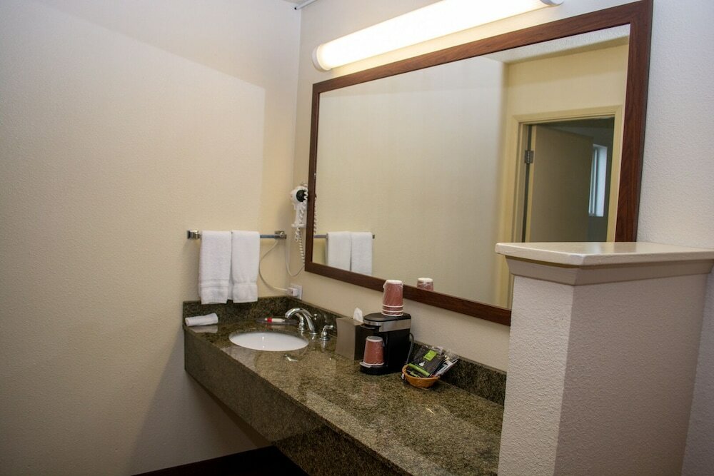 Фото Cimarron Inn Klamath Falls