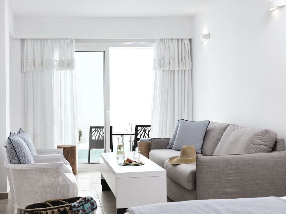 Фото Aressana SPA Hotel and Suites