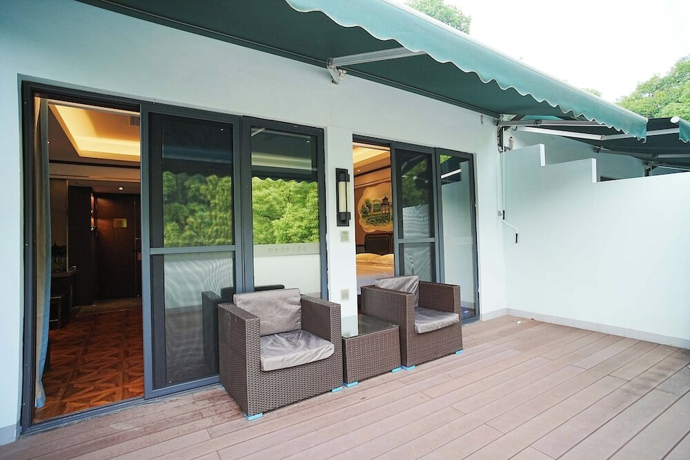 Фото Hiking Hotel Hangzhou