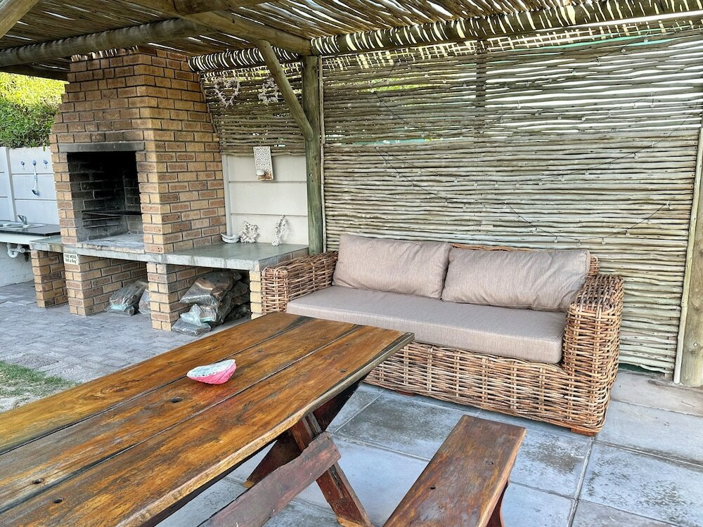 Фото Sandra's Guest House