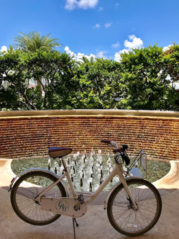 Фото Eau Palm Beach Resort & SPA