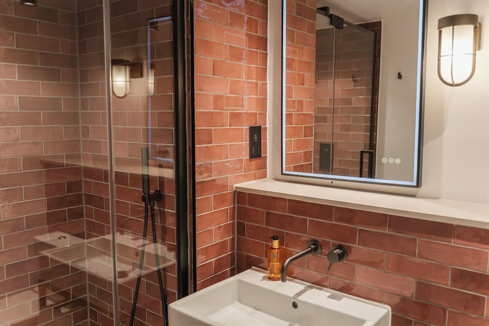 Фото CoDE Pod – The CoURT - Edinburgh