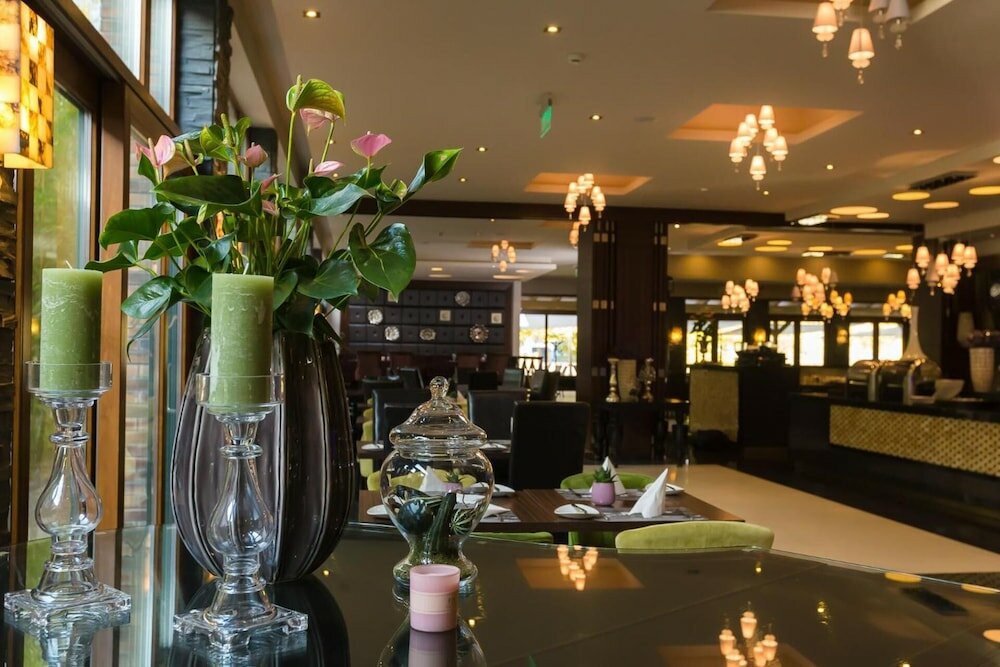Фото Duna Garden Hotel